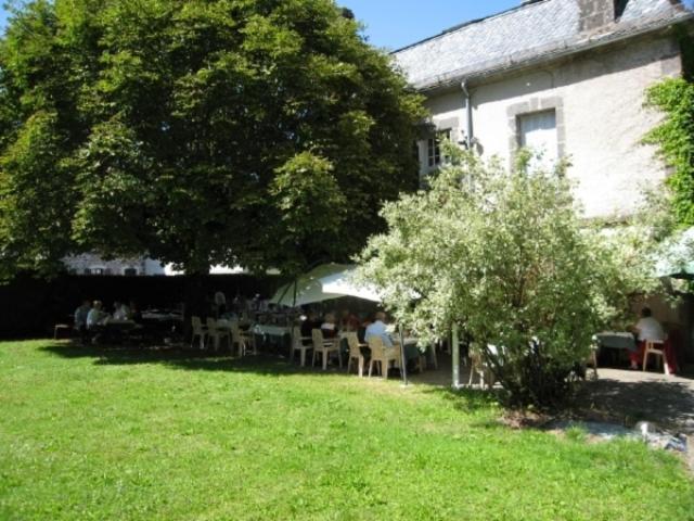 Logis Hotel La Source Du Mont Saint-Martin-Valmeroux Zewnętrze zdjęcie